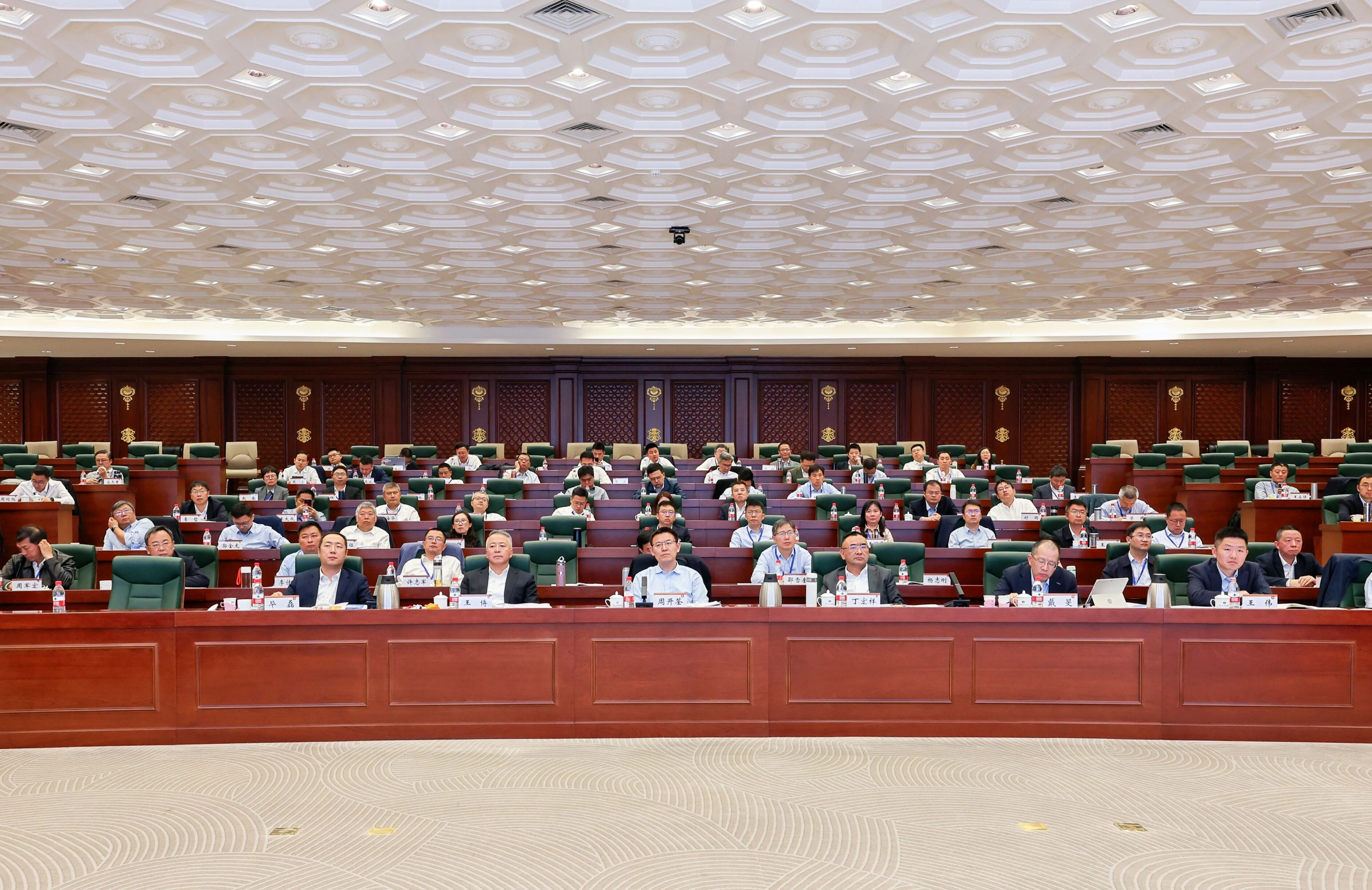 pg国际-不凡成就非凡,相信品牌的力量