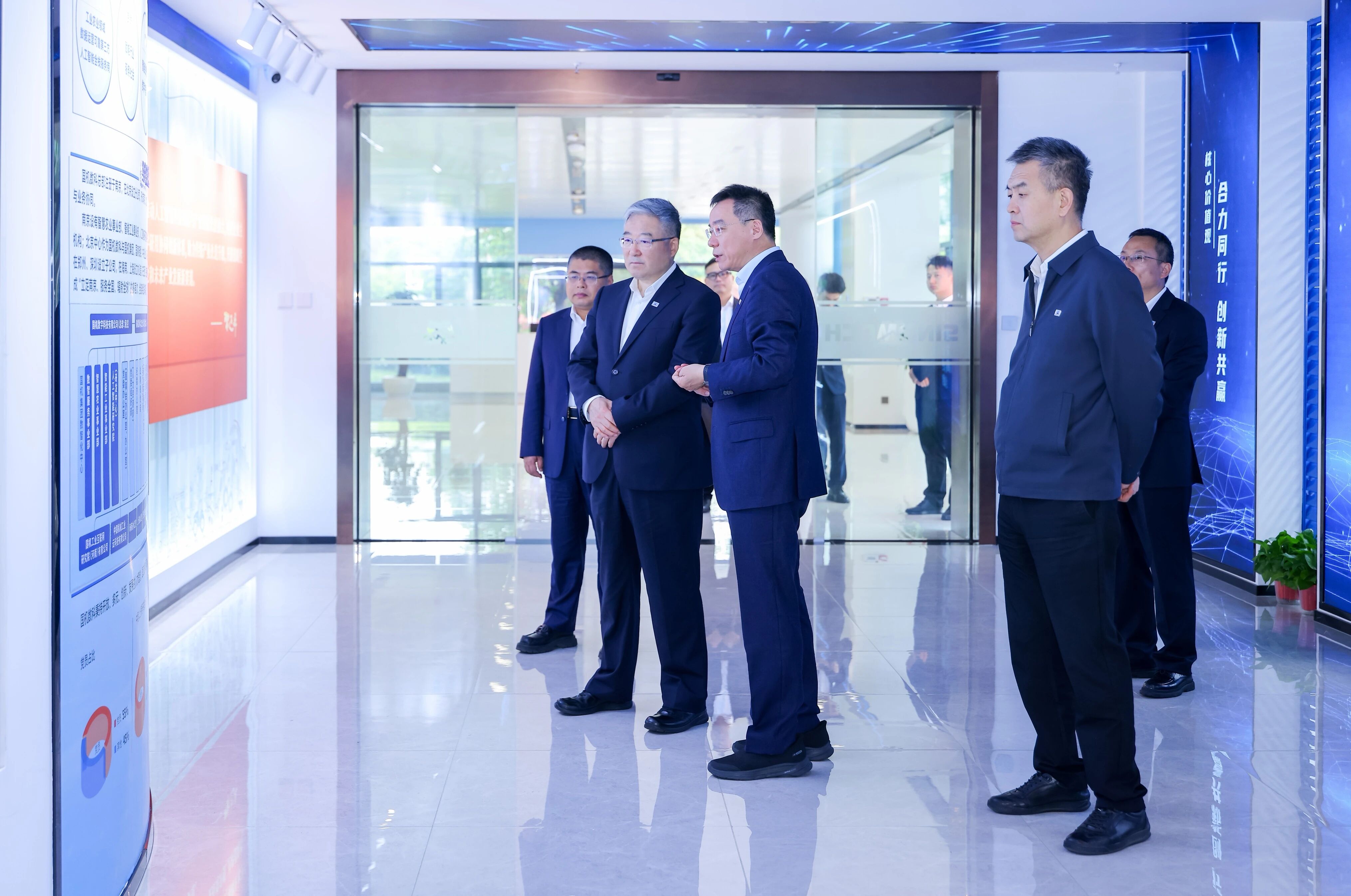 pg国际-不凡成就非凡,相信品牌的力量