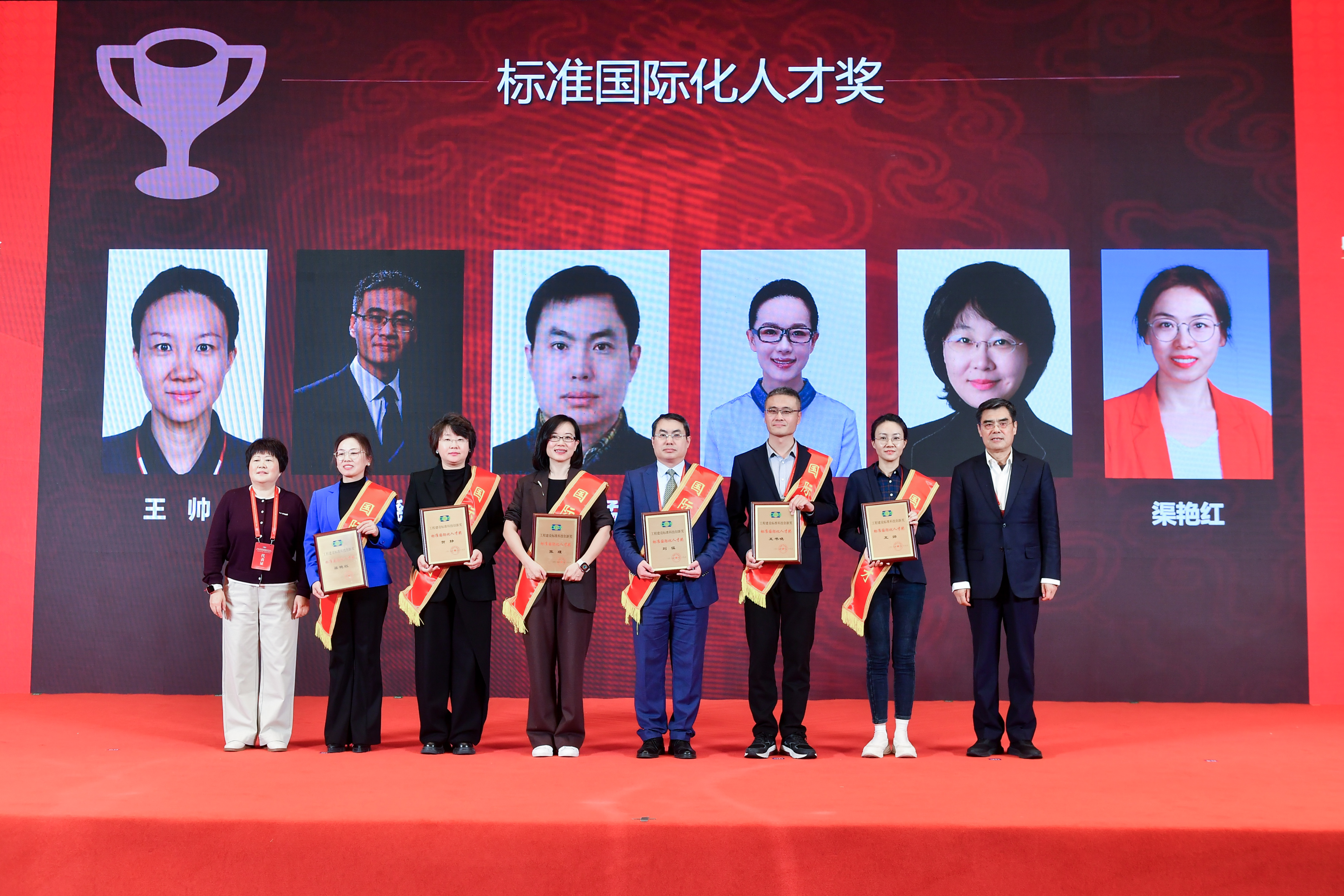 pg国际-不凡成就非凡,相信品牌的力量